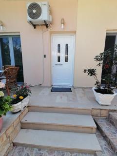 flower garden apartment - Benitses - 5