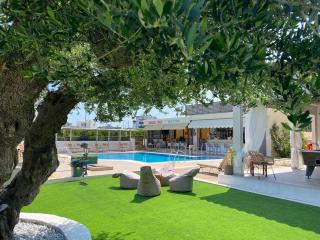 Newcastle Studios - Malia - 6