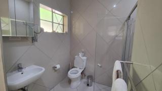 Maison Ambre Guesthouse - Windhoek - 1