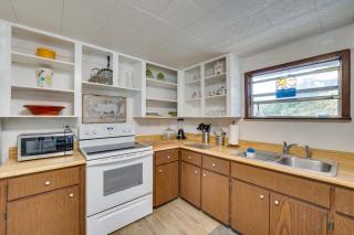 Pet-Friendly Mt Dora Apartment with Deck - Near Lake - 2