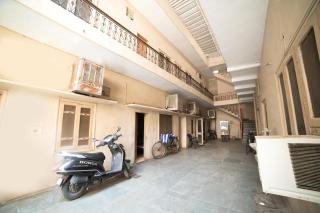 Hotel Raj Guest House - 2