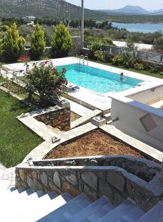 Dimitris Vasos Villa With Sea And Mountain View - Alivérion - 3