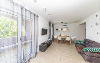 Gorgeous Home In Trogir With Jacuzzi - Trogir - 7