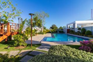 Modern 4-BR Villa with Pool in Punta Cana Residential Area - Punta Cana - 0