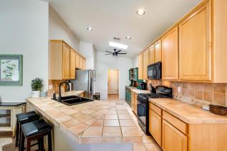 Phoenix Home on Golf Course Pool and Hot Tub Access - Phoenix - 1