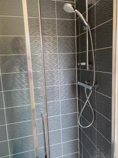 Wellington view one en suite shower and super king bed - Wellington - 6