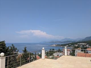 Serene Sea View Apartments in Utjeha - 0