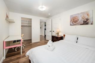 Gorgeous 4 Bedroom Garden Level Suite at Vancouver West & UBC - 2