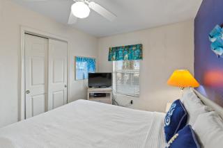 2004 Islander Beach Resort by Alicia Hollis Rentals - Open March 1st - 2