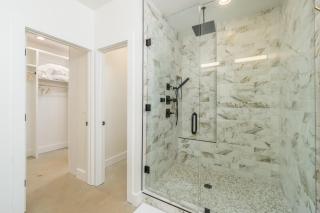 Modern Mountain Escape - 3 Bedrooms, Hot Tub - Dahlonega - 1