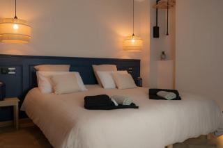 Suite de Luxe Jacuzzi balnéo,King size Bed - 2