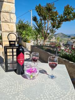Apartman Roza 2 - Ploče (Porto Tolero) - 0