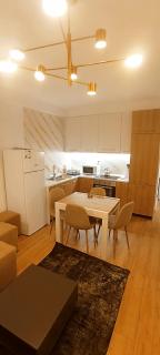 Old Train Apartment - Tirana - 4