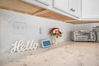 Newly Renovated Cottage 5 mins from Beach! - 3