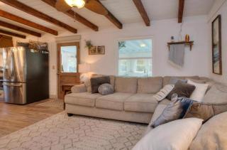 Hemingway's Roost - Oak Island - 5