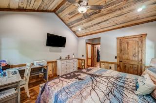 Brand New Build Luxury Mountain Chalet with Hot tub, pool, Game Room, Premium features - Ellijay - 1