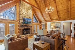 Peek-a-Boo Lodge - 9