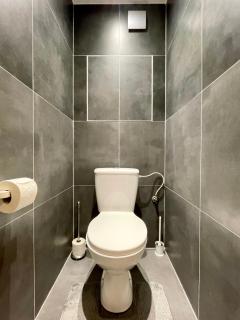 Cozy Self check-in Apartment in vibrant Ruzinov area, Komárnická 42, Bratislava - Bratislava - 5