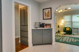 Centrally Located Home with Patio in Oklahoma City - Oklahoma City - 4