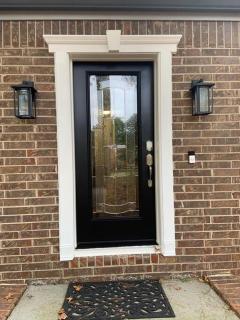 Renovated 3bedroom 2.5bath 2 story house w/ garage - 8