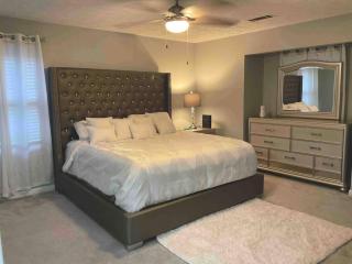 Renovated 3bedroom 2.5bath 2 story house w/ garage - Lawrenceville - 4
