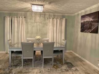 Renovated 3bedroom 2.5bath 2 story house w/ garage - Lawrenceville - 3