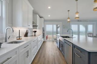 BonBini - Oak Island - 1