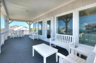 Bears-Beets-Beach House - Oak Island - 6