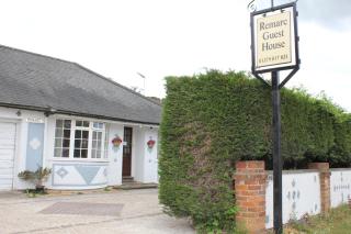 Remarc Guest House - Takeley - 0
