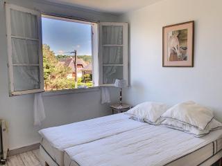 Appartement avec balcon, jardin, et accès plage - FR-1-361-492 - 1