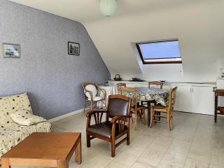 Appartement avec Balcon à 500m de la Plage et Proche Commerces à Jullouville - FR-1-361-489 - 8