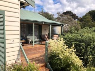 Glyndon Beachside Getaway - Ventnor - 2