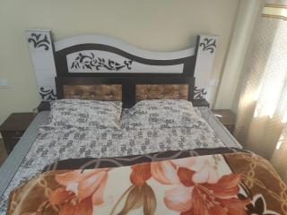 Conifers Deluxe Room - Shimla - 2