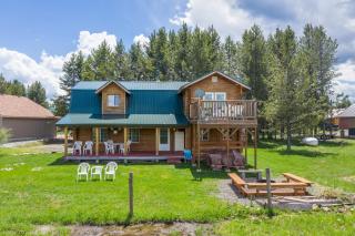 Grand View Retreat by KABINO Dogs OK Garage Huge Views FirePit Satellite WiFi - Island Park - 9