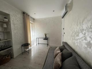 LE SUQUET, OLD TOWN, CANNES CENTER, 2 rooms appt, public parking - Cannes - 9