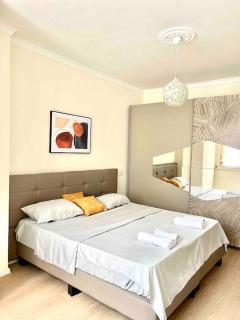 Peaceful Condo in City Center - Durrës - 2