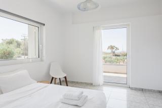Legrena Beach House - 4