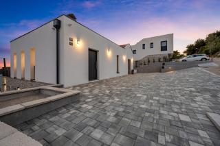 the Tinel - Zaboric - 3