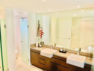 Tropical Retreat - Poolside Swimout - Ground Floor - Sea Temple Resort & Spa Port Douglas - Port Douglas - 1