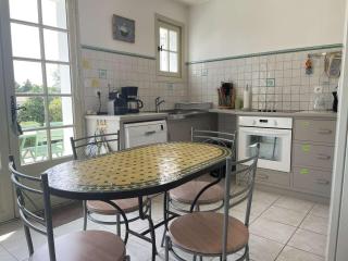 Maison confortable 5 pièces, 8 couchages, proche plage et commerces, avec jardin, terrasse et WiFi. - FR-1-224B-477 - Noirmoutier-en-l'lle - 3