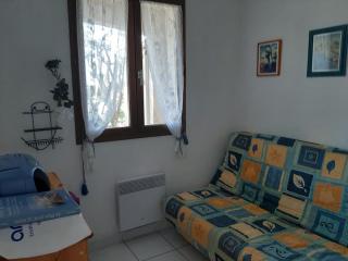 Garrigue sur cour - 2