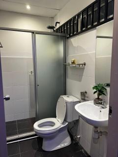 Cozy Homestay Cyber City 3BR Near KKIA 10 minutes KK Centre wifi 30mps astro channel - Kapayan - 3