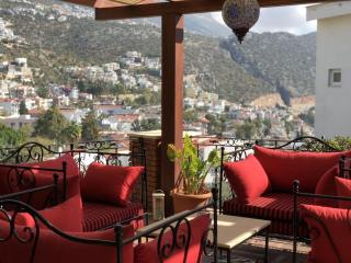 Villa Kirmizi Lale, Private Pool, Gardens, Very Close to Town - No Need for Taxi - Kaş - 2