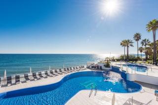 Gorgeous beachfront property with stunning sea views & garden - Estepona - 0