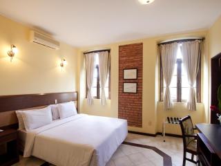 Solar do Carmo Suites & Apartments - 9