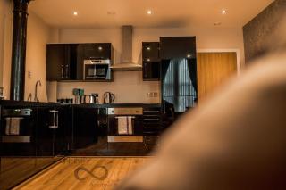 Contractor Bookers Bookdirect Save 10percent - Liverpool - 8