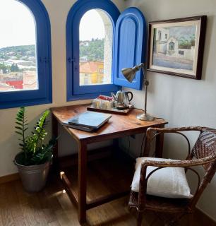 Hostal de la Plaça - Hotel Boutique - Cabrils - 8