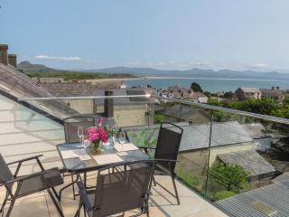 Golygfa'r Gastell Castle View - Criccieth - 8
