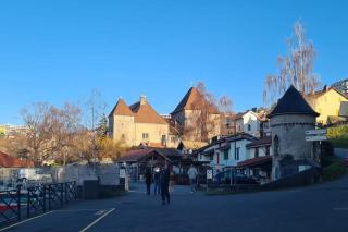 Le Grand Rue - 2