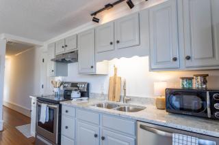 Rising On Main - Suite 200 - Blowing Rock - 6
